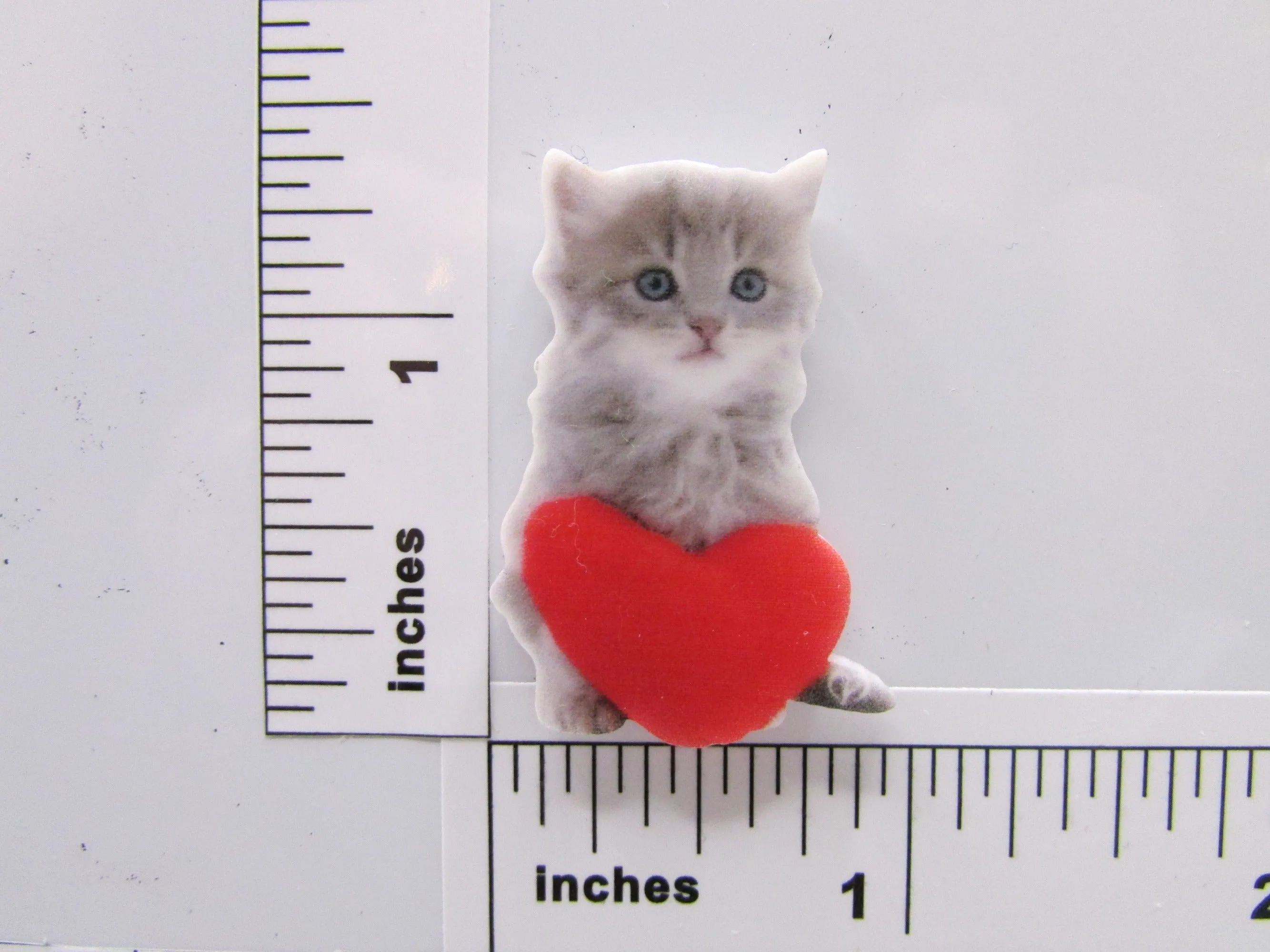 Cute Kitten with a Heart Needle Minder, Cover Minder, Magnet