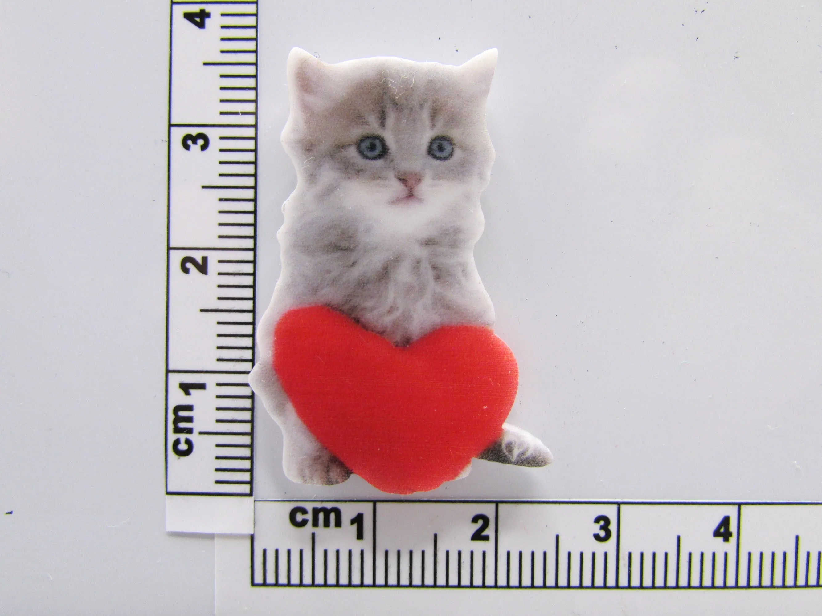 Cute Kitten with a Heart Needle Minder, Cover Minder, Magnet