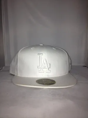 Los Angeles Dodgers New Era Fitted White 85